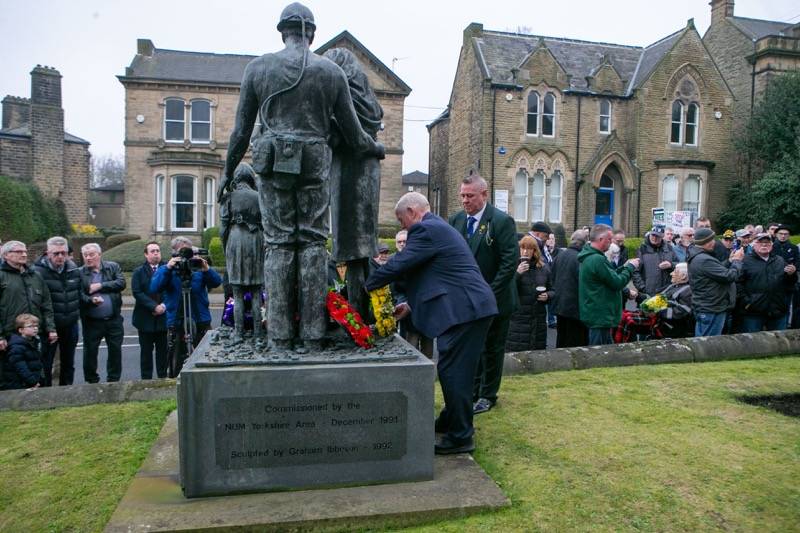 Image for Miners remembered in Barnsley memorial service