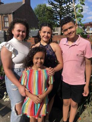 Main image for Community rallies round to help family