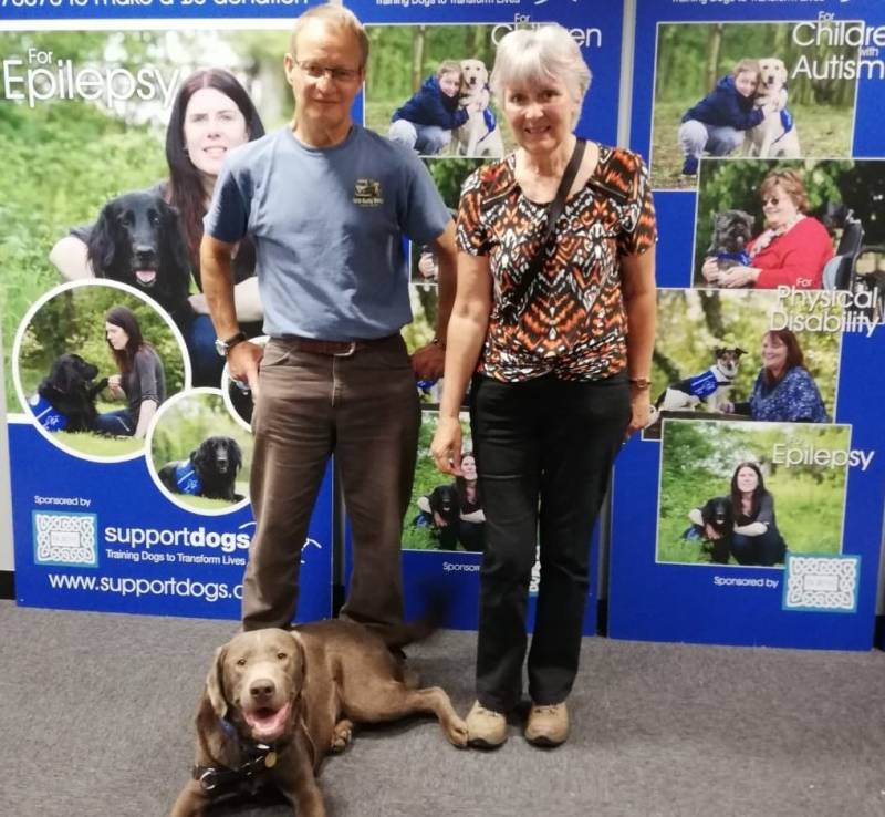 Main image for Hoylandswaine couple win award for puppy training
