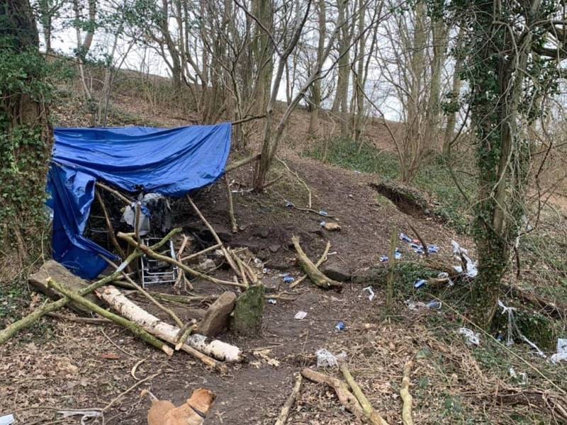 Main image for 'Illegal gathering' in Royston woods