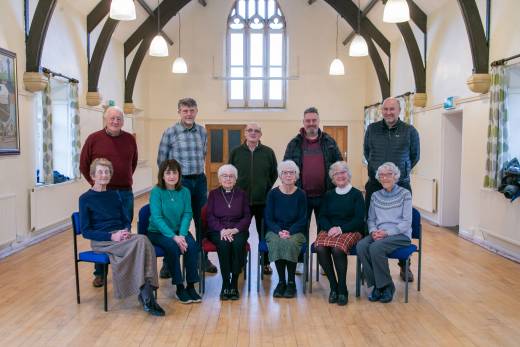 Main image for Cawthorne show cast to reunite 24 years on...