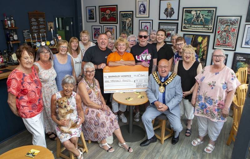 Main image for Mayor helps grannies mark fundraising milestone
