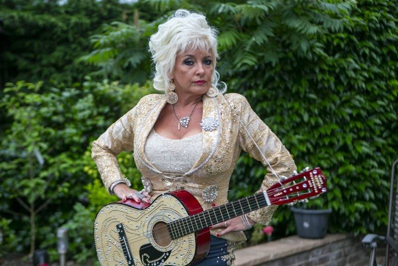Main image for Dolly tribute hit by Facebook changes