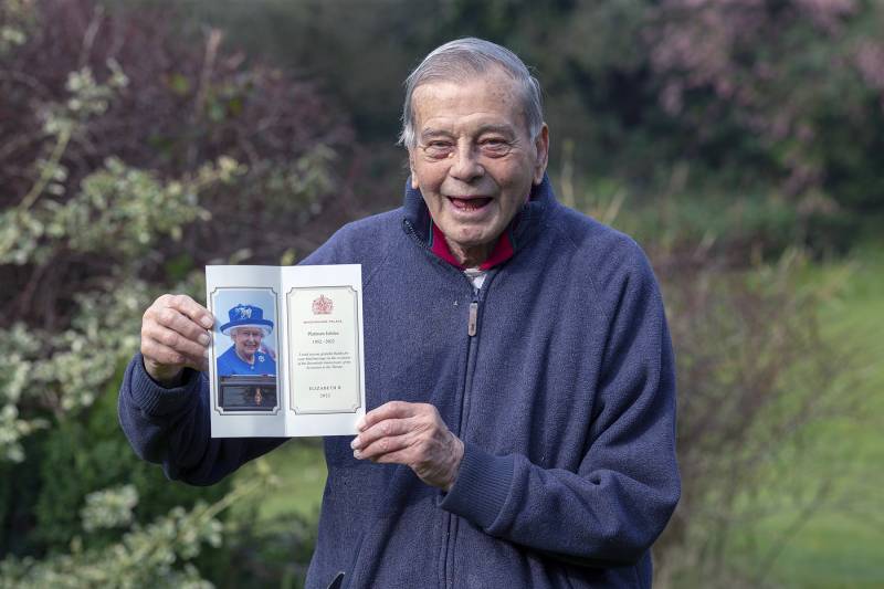 Main image for Dickie is given royal approval