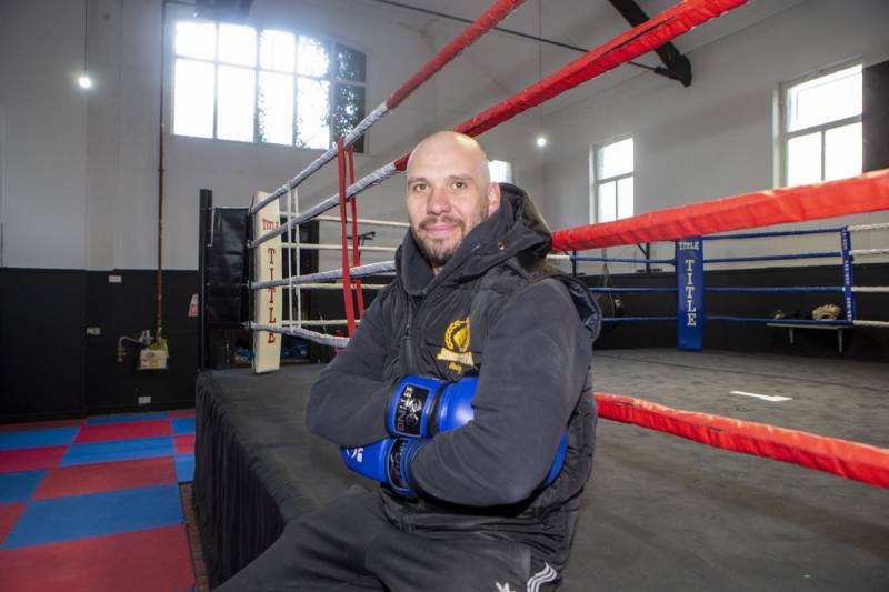 Main image for Boxing gym moves to Stairfoot