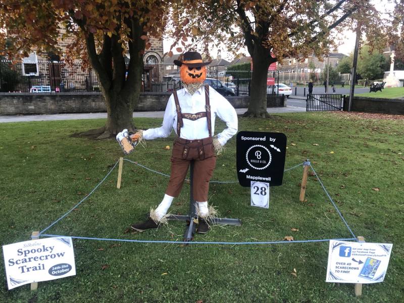 Main image for Silkstone Scarecrow Trail bring the spooks