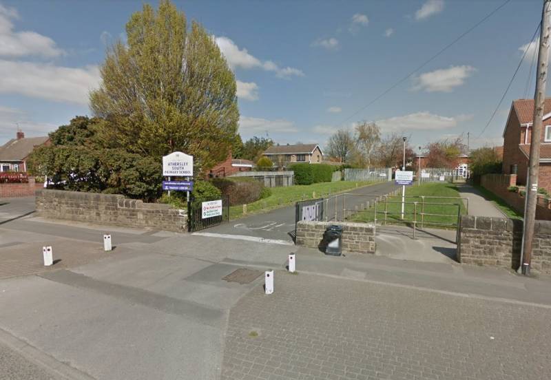 Main image for School bubble closed after positive coronavirus test recorded
