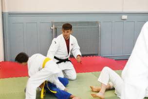 Main image for Commonwealth hero returns to home judo club