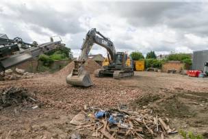 Main image for Derelict pub makes way for petrol station
