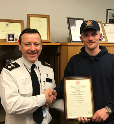 Main image for Award for man who saved a life