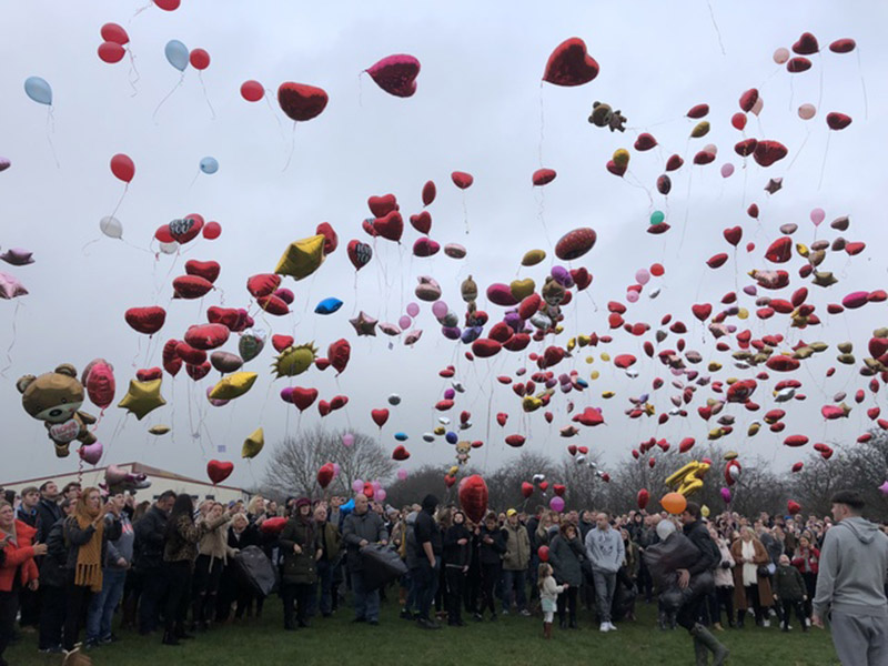 Main image for Balloon tribute to crash teen 