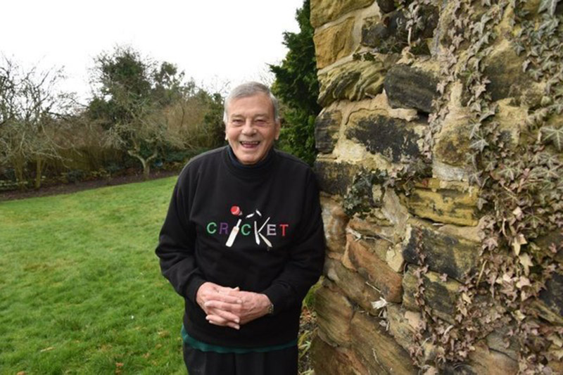 Main image for Dickie urges more men to get checked after scare