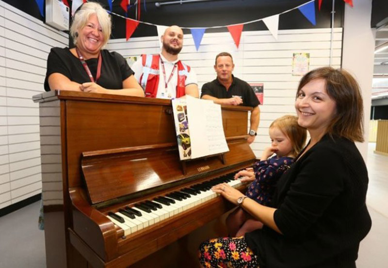 Main image for Piano causes stir in Barnsley Market